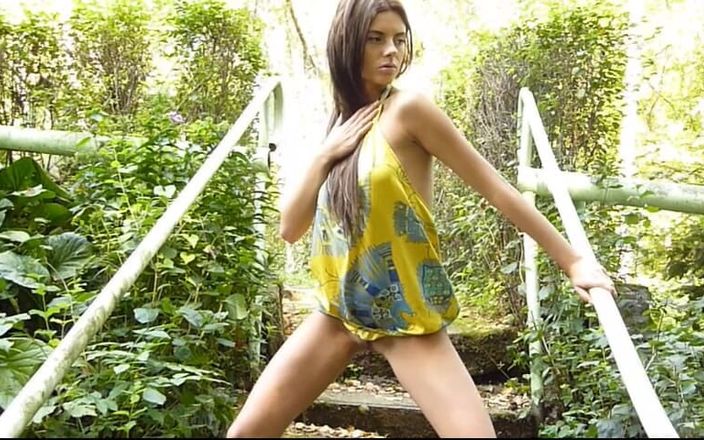 Watch4beauty: Lẻn