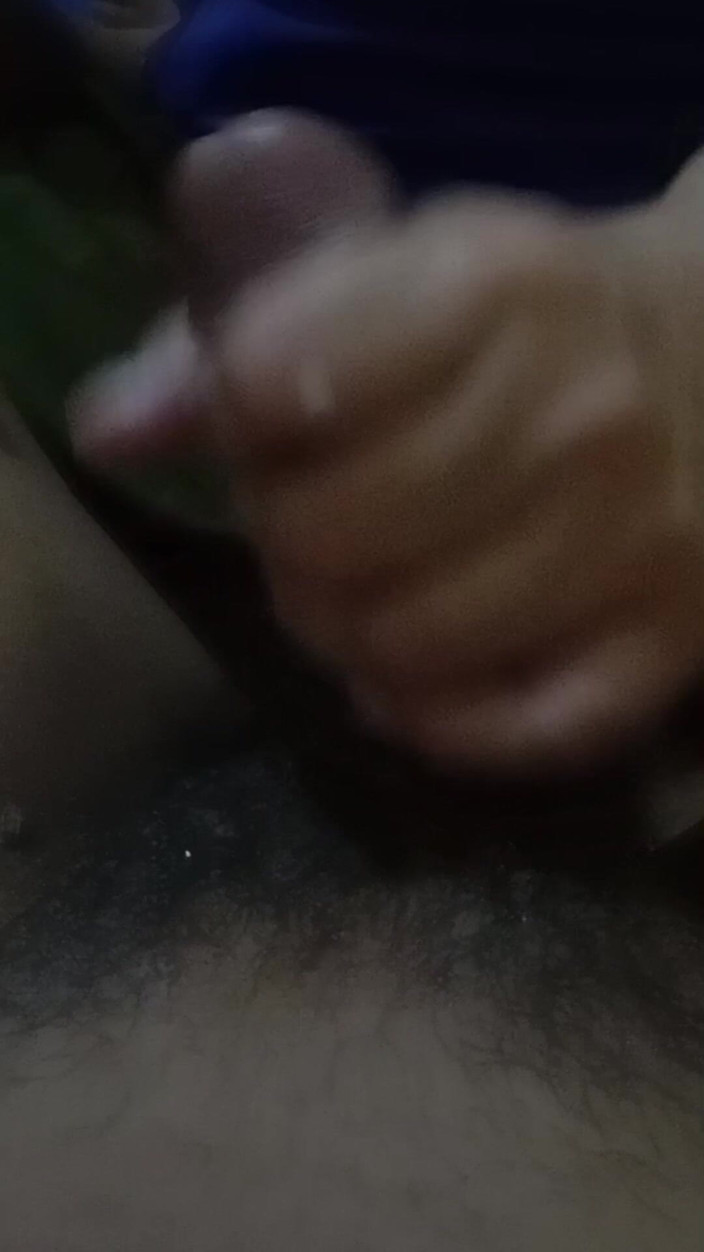 Angelina pop: Japońska żona zdradza pokojówkę