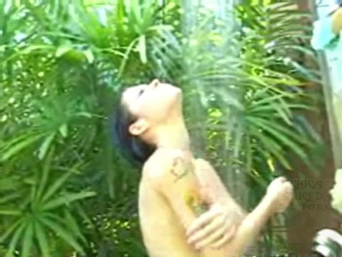 Zona Divas NET: Cute Teen Allie Shower Pussy Masturbation Outdoors