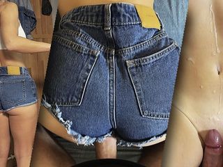 Myredfoxgirl: La rossa in pantaloncini di jeans ha incontrato uno sconosciuto...