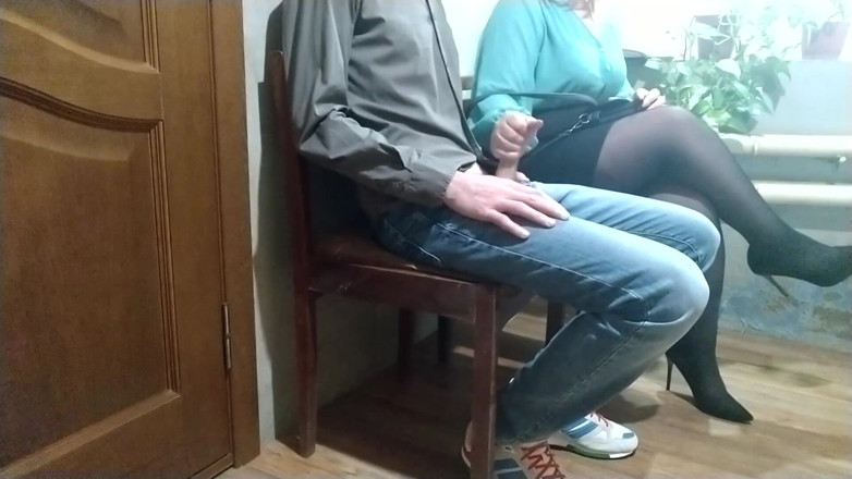 OurFetishLife: Fremde frau im wartezimmer, handjob an mich