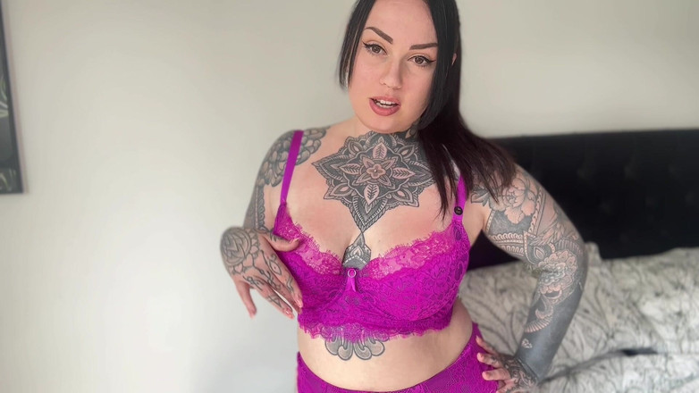 Miss Valentina: Joc whisper într-adevăr riscant