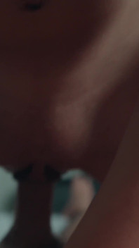 Ik neuk de vrouw van mijn beste vriendin nadat ze mijn porno heeft gezien