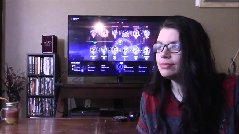 Lovely Lilith: Gamer girlfriend distraction