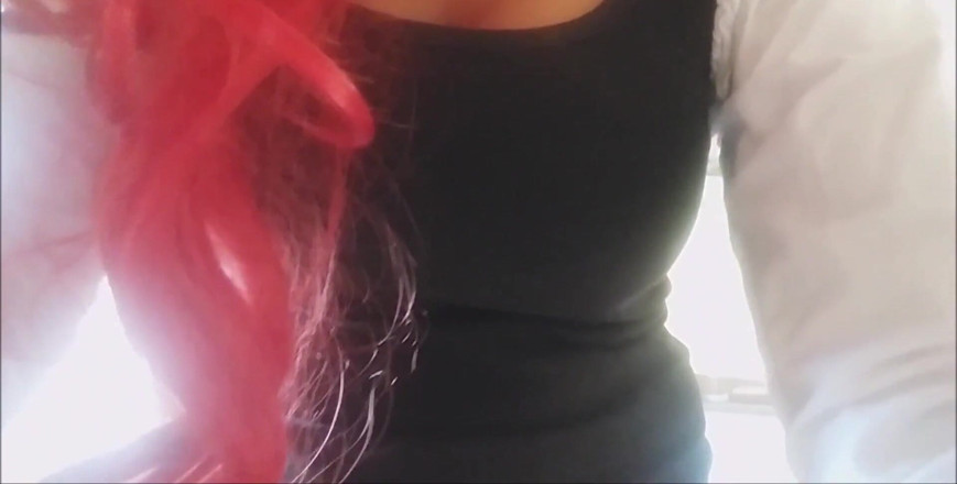savannahamatoriale: What a Scurrilous Thing! Beautiful Italian Pee on Your Penis...