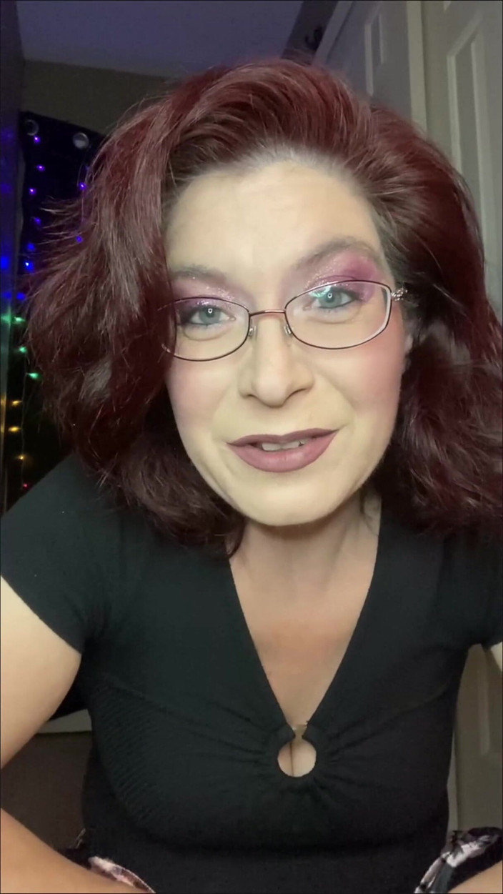 Elianna: Introducere în Ellie