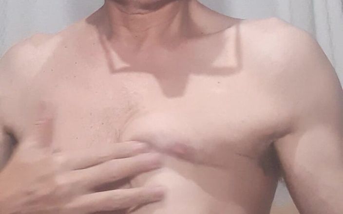Big uncut hard cock: Em beni öp beni meme ucuyla sert göğüslerimi yala, ben çok yetenekli...