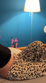 Pizza Delivery Man Gets Lucky with Horny MILF Fucking Him as a Tip