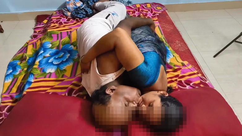 Sexy sindu: Cuplu indian desi sexy și incitant care face sex romantic