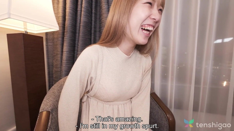 Tenshigao: 첫 포르노 경험을 좋아하는 거유 파티 소녀 Ouka Yama