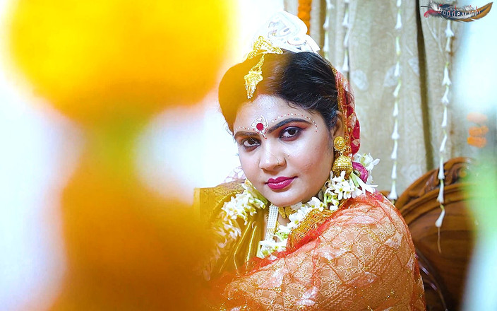 Desi Bold Movies: Trojka sexu se zralou dívkou. Celý film