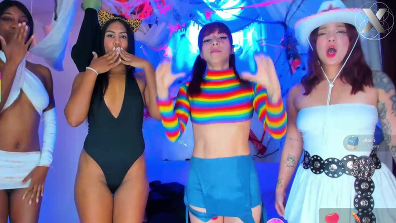 Lesbian Friends: Лесбийский минет со стонами