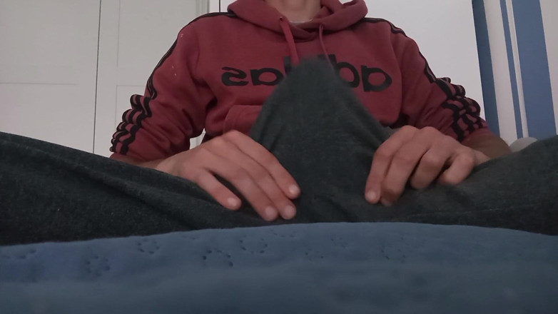 Elvissc: O cara não pode parar de se masturbar com esse...