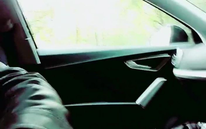 Slutboyben: Slutboyben Cam4 сексуальную крейсерскую телочку выставили на Шверин B321 парковке II