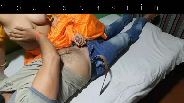 YoursNasrin: Indiancă bhabi sexy nou căsătorită futută cu soțul ei în Sharee