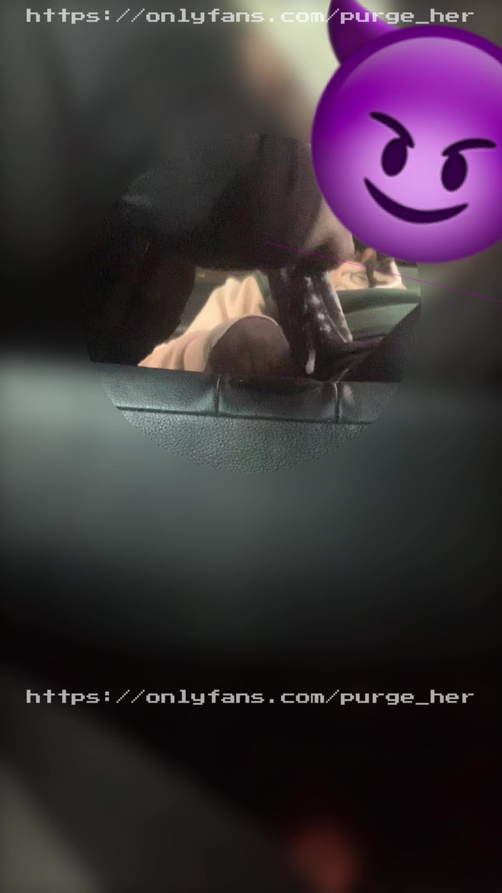 Purge_her: उसकी मम्मी के घर के सामने उसके गले में वीर्य