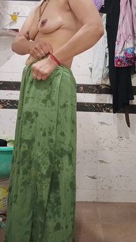 Priya si kakak ipar india lagi pamer tubuh aduhainya