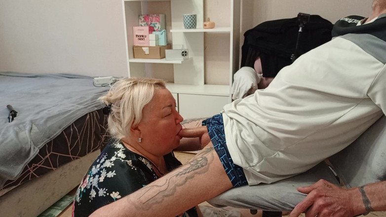 Zona901: Sousedka kouří, aby se nabažit mrdky