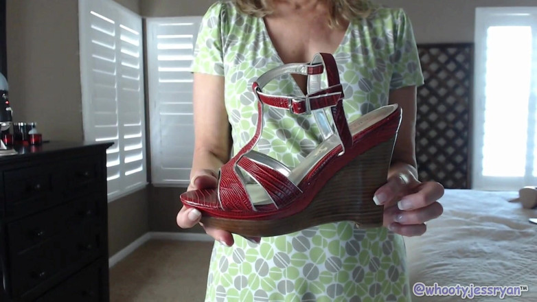 JessRyan: Spectacol de modă cu tocuri înalte