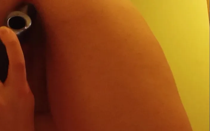Sugarprincess: Using my dildo in the bathroom