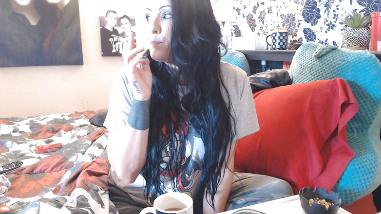 Abby Anna: 1-й дим ранку