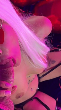 POV-kamera. Eine Sexy Elfe Mit Dicken Titten Gab Zum Valentinstag Einen Tollen Blowjob