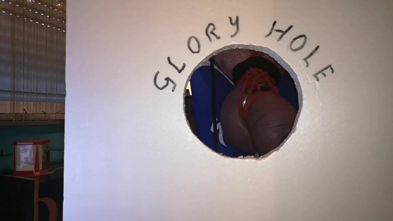 Monster_Meat_: Glory hole i inne perwersyjne rzeczy
