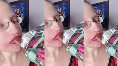 FinDom Goaldigger: Asmr Sweet Chocolate Makan- Asmr, cermin mata, gergasi, gincu, bibir...