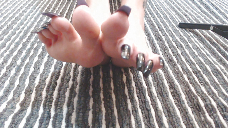 Abby Anna: Kuku hitam panjang diperas bergeliat