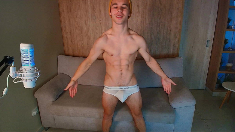 Max_Russell: Esneklik! Mükemmel vücudumla övünüyorum!