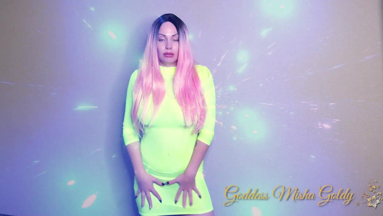 Goddess Misha Goldy: ¡Reprogramaré tu mente en mi marioneta adicta que hará todo...