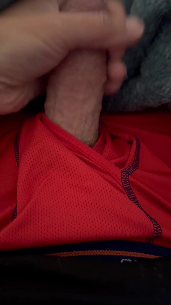 Gay Soldier Stuff: Возбужденный армейский солдат дрочит на Jockstrap для последователя, съемки хорошей сливочной порции!