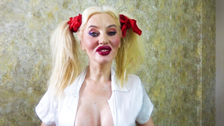 Goddess Celine: Lipstick Domination