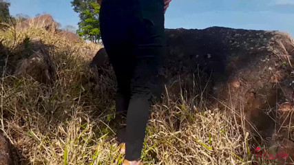 Ana Chaude: Ngentot buru-buru di pinggir jalan