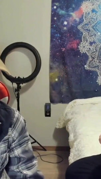 Animour külot dildo kutularını açıp mastürbasyon yapıyor