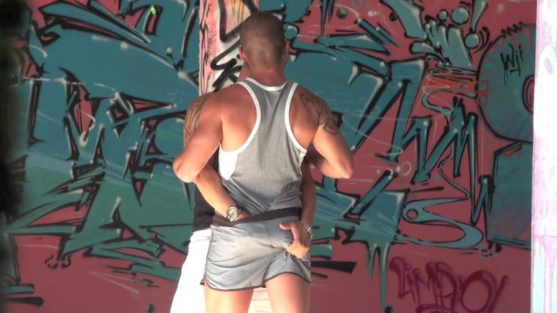 MASCULINE BOYS STUDIO: Abschleppen, pornstr muskeln ficken draußen