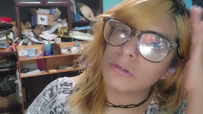 Crystal Phoenix: Asmr Cuckold Pacar Trans