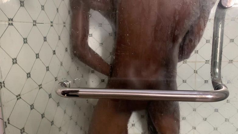 Dickass3x: मेरे दुबली साँवली फिट आदमी ने बाथरूम में अपनी गांड इतनी जोरदार तरीके से मारी