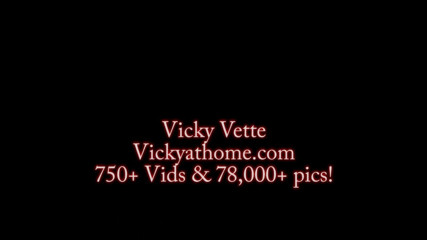 Vicky Vette: Beeindruckend! Dein schwanz ist so klein!!