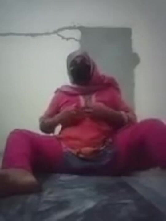 Ashu0286: Câu chuyện tình dục bhabhi nóng bỏng xxx xxx video...