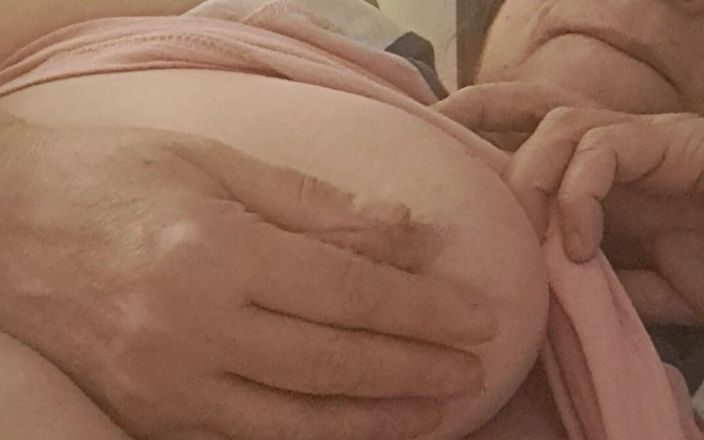 Mommy big hairy pussy: Пробудження м'яких цицьок мачухи