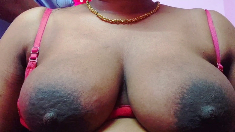 Desi Mohini: 젖탱이로 남친을 유혹하는 가정부 아줌마