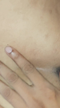 Super sexy hete Bhabhi betrapte haar Devar alleen in de kamer