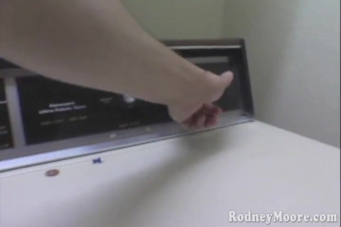 Horny Hairy Girls: Dicke behaarte muschi, milf mit großen möpsen wird im retro...