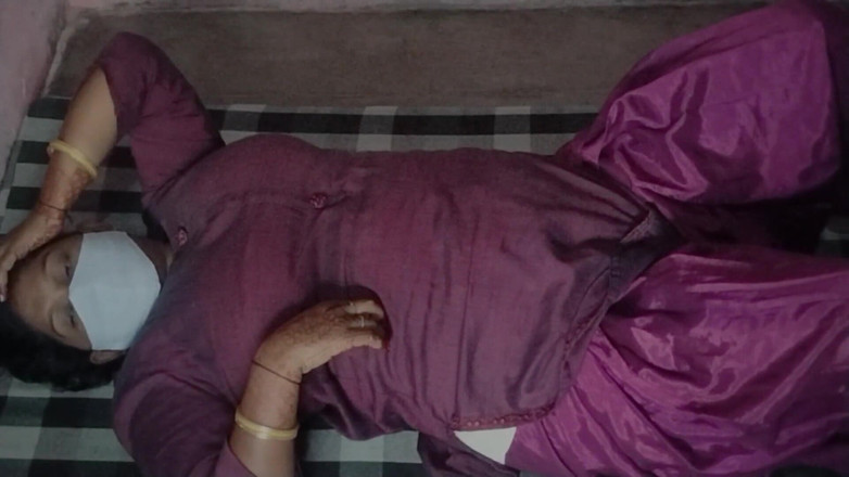 Yourgeeta8899: Bella sorellastra indiana figa e culo scopata duramente dal fratellastro