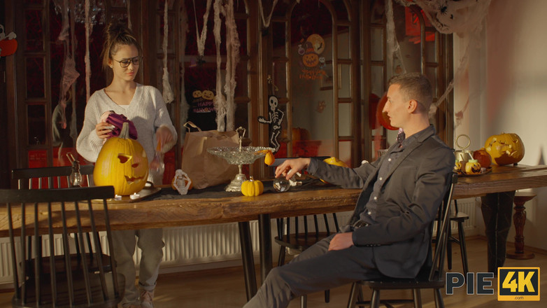 Pie4K: Гарбузова пизда Спайс