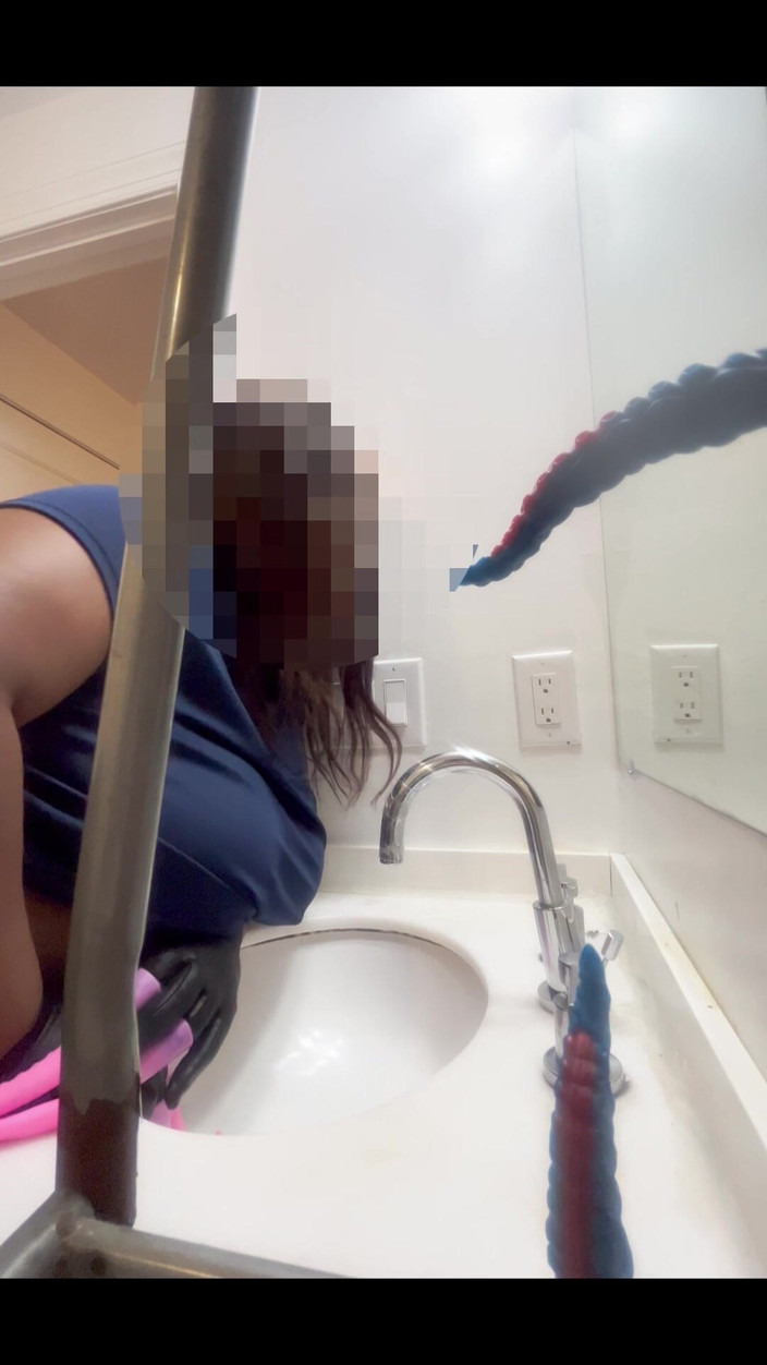 Anye Meshell: Vengo scopata lentamente da degli alieni!