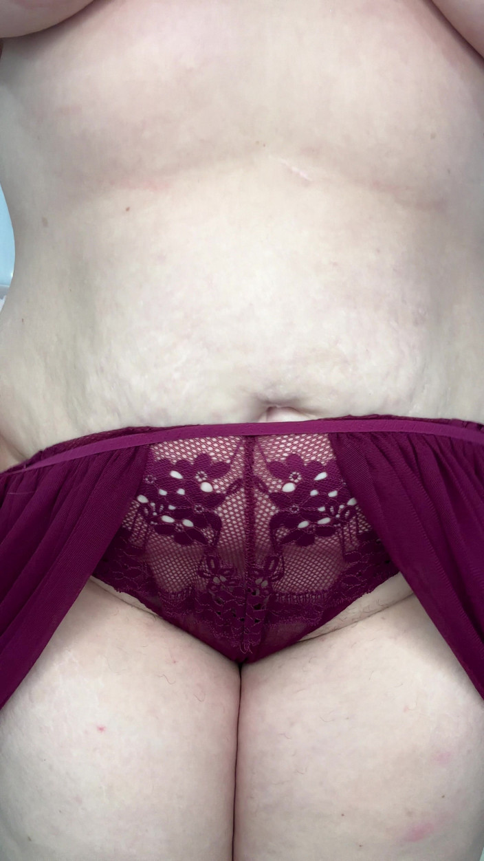 KinkyKatie: BBW MILF in Lingerie Fucks Self with Rainbow Dildo - Kinky...
