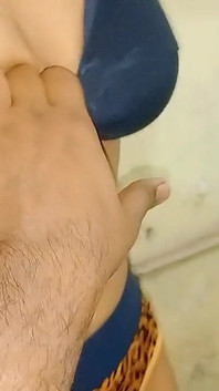 自分の記録を破れ 22分間 ディヴヤによるフェラチオ