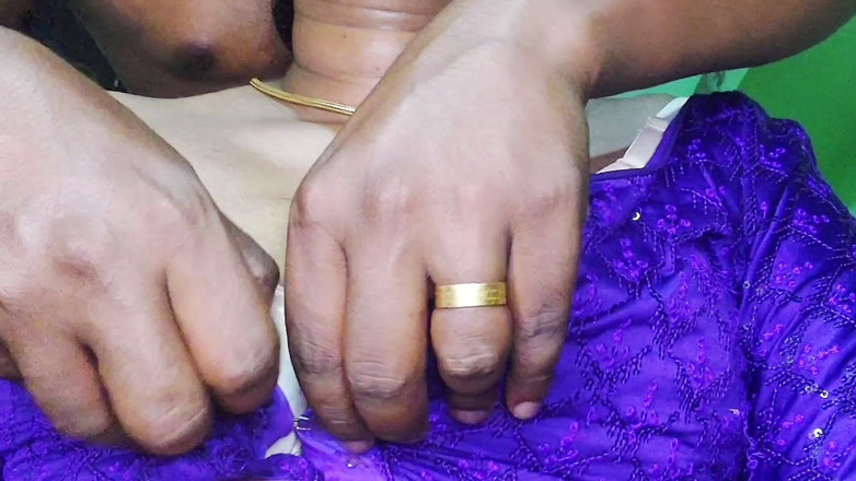 Desi Mohini: Ragazza indiana video di sesso con il nuovo ragazzo